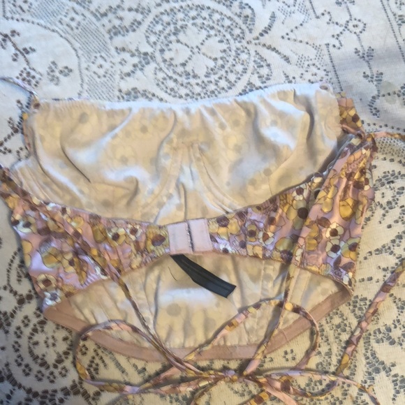 Out from under Bustier top - Picture 2 of 3